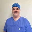 Profilbilde av oralkirurg Laszlo Krisztian Kalmar