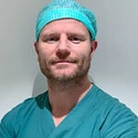 Profilbilde av oralkirurg Fredrik Lindberg