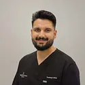 Profilbilde av tannlege Abid Choudhry