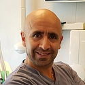 Profilbilde av tannlege Roberto Plascencia